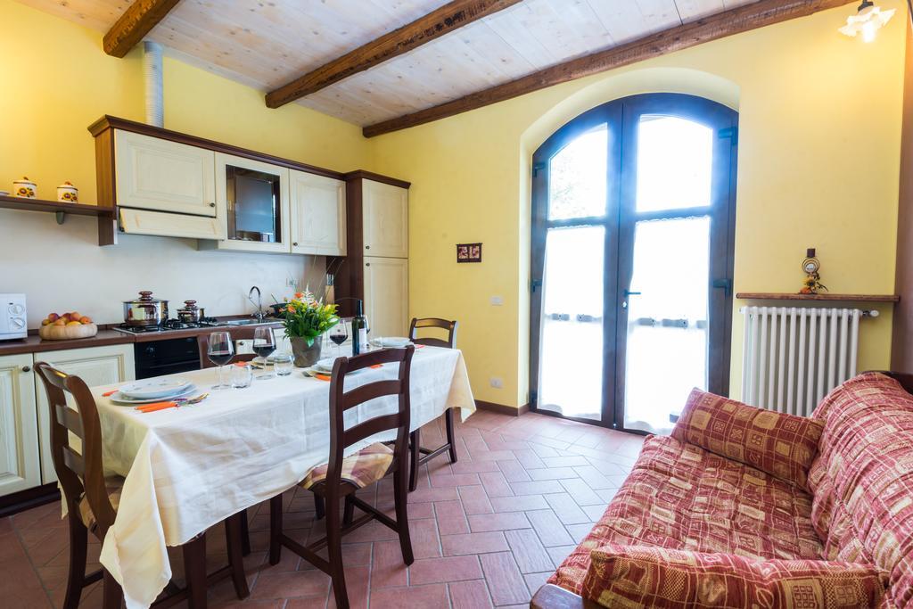 Agriturismo alla Poncia Gravedona Habitación foto